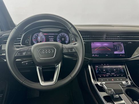 Used 2025 Audi Q7 3.0T Premium Plus AWD/4WD image 14