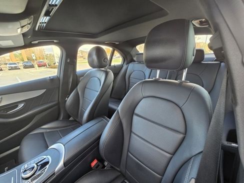 Used 2019 Mercedes-Benz C 300 Sedan image 11