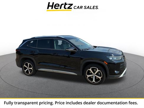 Used 2026 Volkswagen Tiguan SE AWD/4WD image 1