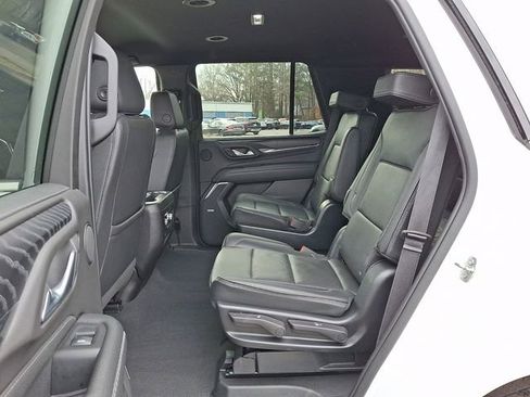 Used 2023 GMC Yukon Denali image 13