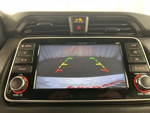 Used 2021 Nissan Versa S FWD image 14