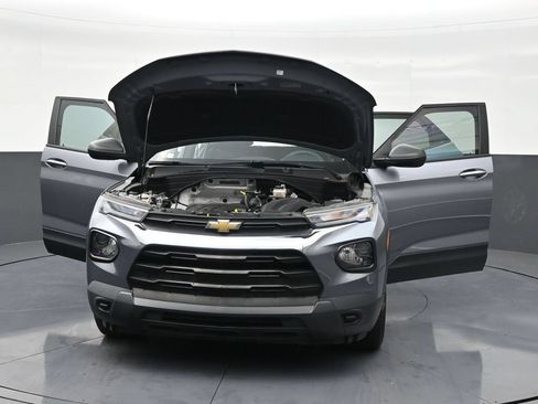Used 2021 Chevrolet TrailBlazer LS FWD image 34