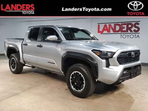 Used 2024 Toyota Tacoma TRD Off-Road AWD/4WD image 1