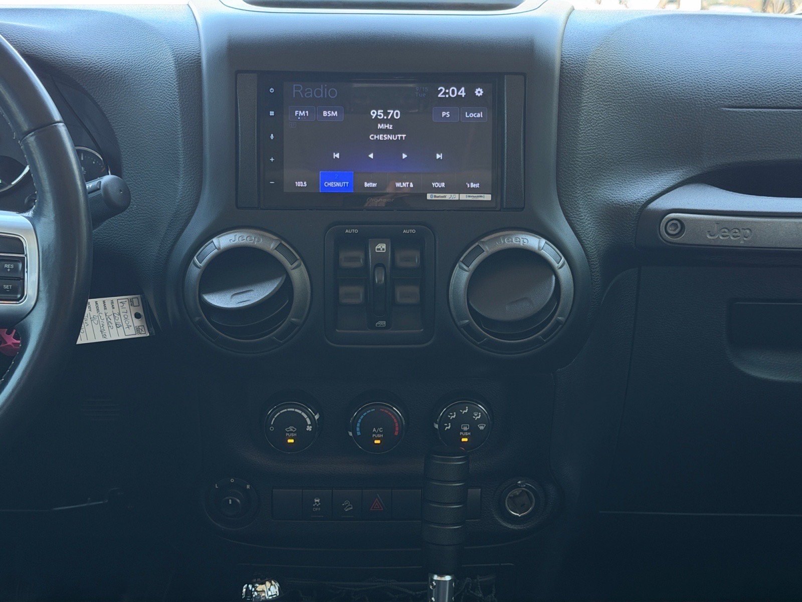 Used 2018 Jeep Wrangler Unlimited Sport AWD/4WD image 21