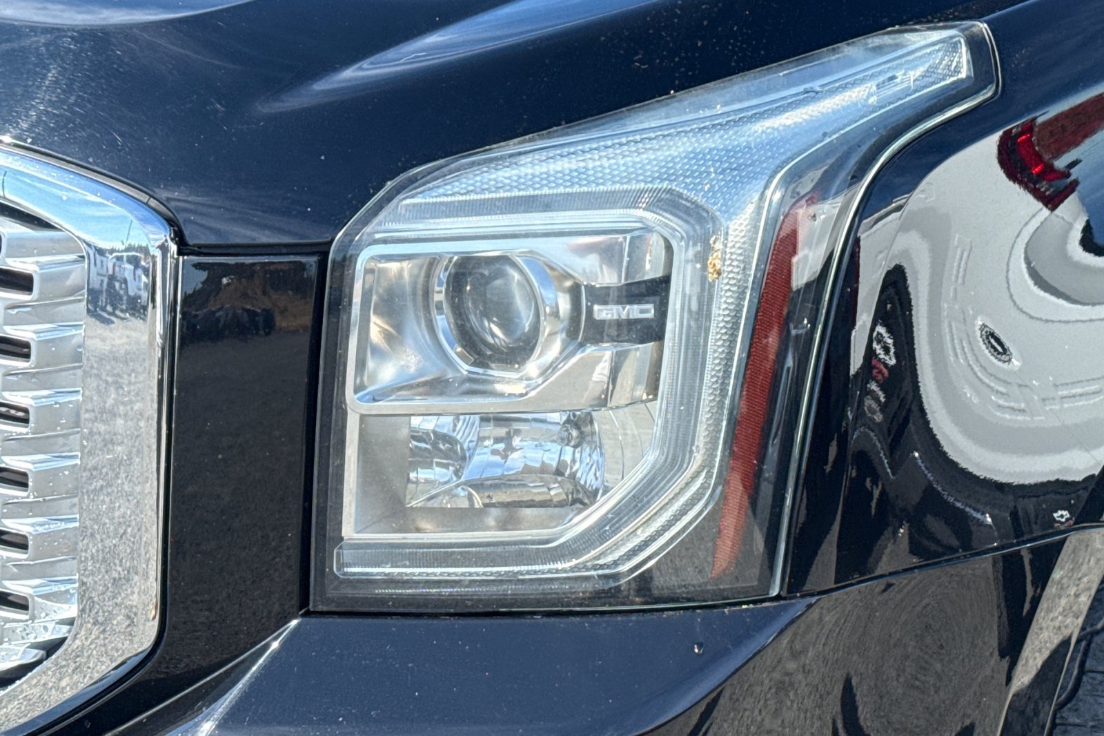 Used 2017 GMC Yukon Denali w/ Open Road Package AWD/4WD image 52