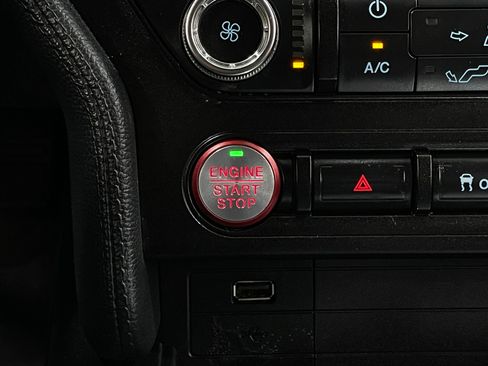 Used 2018 Ford Mustang GT RWD image 19
