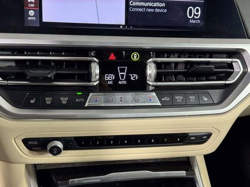 Used 2021 BMW 430i xDrive Coupe w/ Premium Package image 28