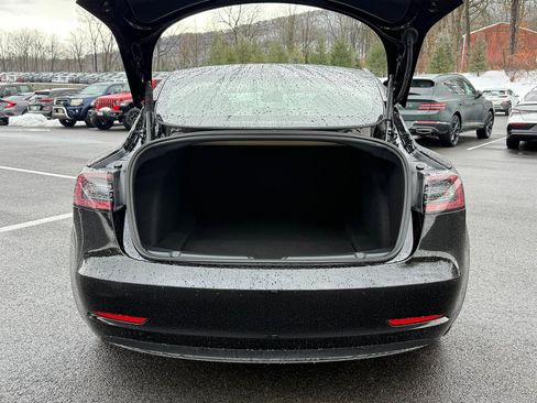 Used 2023 Tesla Model 3 Standard Range image 10