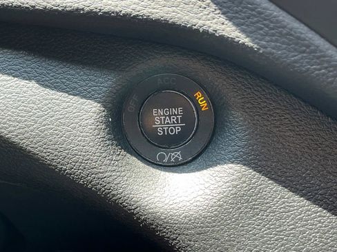 Used 2020 Jeep Cherokee High Altitude image 35