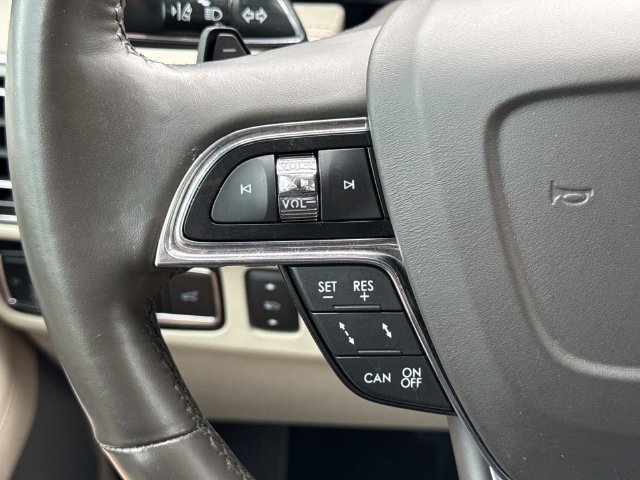 Used 2020 Lincoln Navigator L Reserve w/ Equipment Group 208A Reserve AWD/4WD image 24