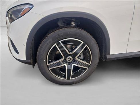 New 2026 Mercedes-Benz GLC 300 image 9