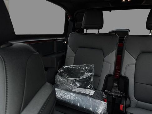 New 2024 Ford Bronco Black Diamond AWD/4WD image 10