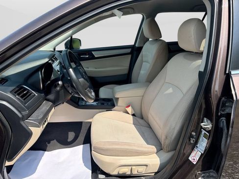 Used 2019 Subaru Outback 2.5i Premium w/ Popular Package #2 AWD/4WD image 15