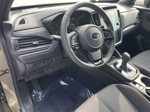 Used 2025 Subaru Forester Premium w/ Convenience Package #1 image 14