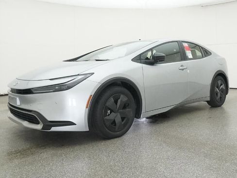 New 2026 Toyota Prius Plug-In Hybrid image 17