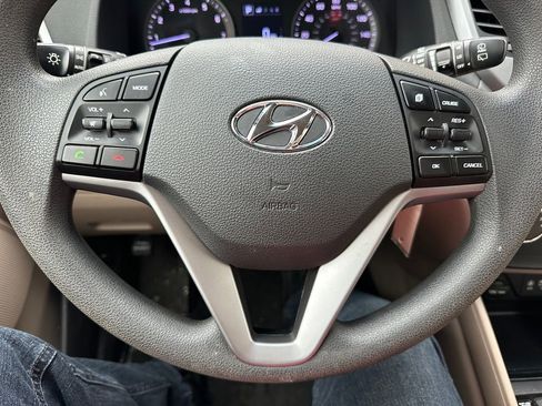 Used 2017 Hyundai Tucson SE image 3