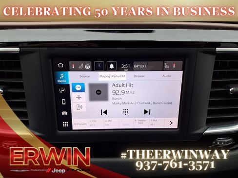 Used 2023 Chrysler Voyager LX image 20