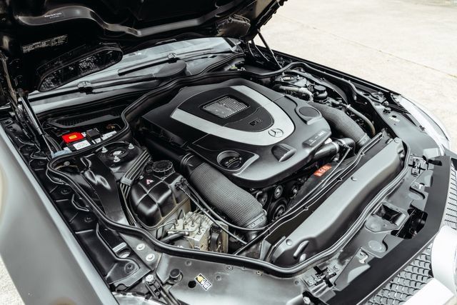 Used 2011 Mercedes-Benz SL 550 image 71