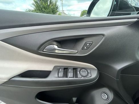 New 2025 Buick Envista Avenir image 40