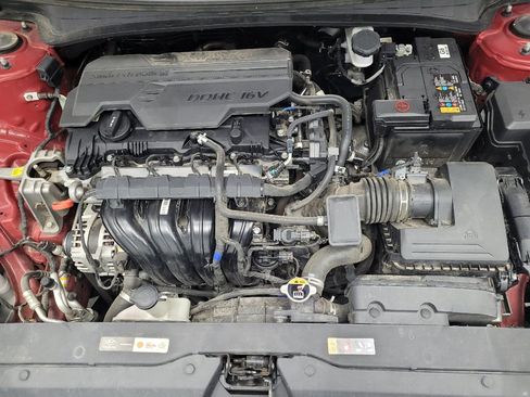 Used 2024 Hyundai Elantra SEL FWD image 30
