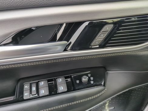 New 2026 Jeep Grand Wagoneer L Limited AWD/4WD image 46