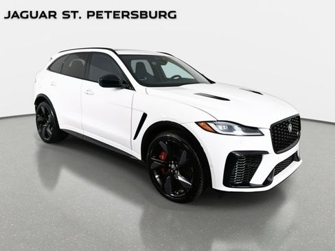 New 2026 Jaguar F-PACE SVR image 3