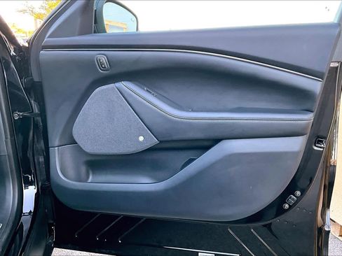 Used 2022 Ford Mustang Mach-E Premium image 22