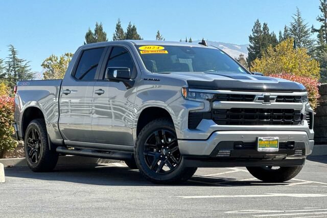 Used 2024 Chevrolet Silverado 1500 RST w/ Rally Edition AWD/4WD image 2