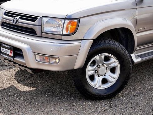 Used 2002 Toyota 4Runner SR5 image 4