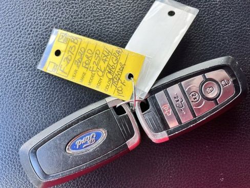 Used 2020 Ford F250 Lariat w/ Tremor Off-Road Package image 11