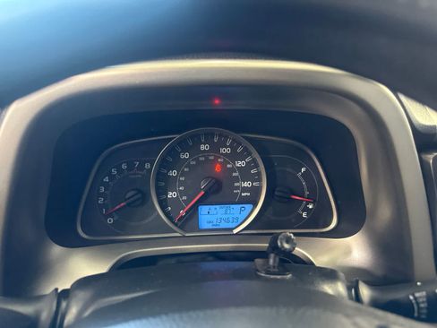 Used 2013 Toyota RAV4 XLE AWD/4WD image 23