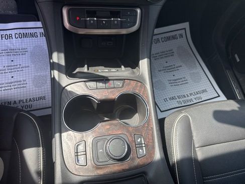 Used 2020 GMC Acadia Denali w/ Trailering Package image 29