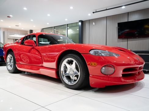Used 1997 Dodge Viper GTS RWD image 26