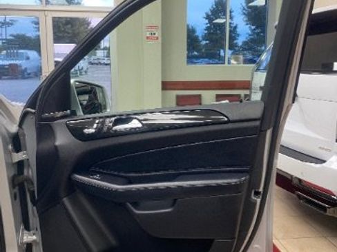 Used 2018 Mercedes-Benz GLE 350 image 11