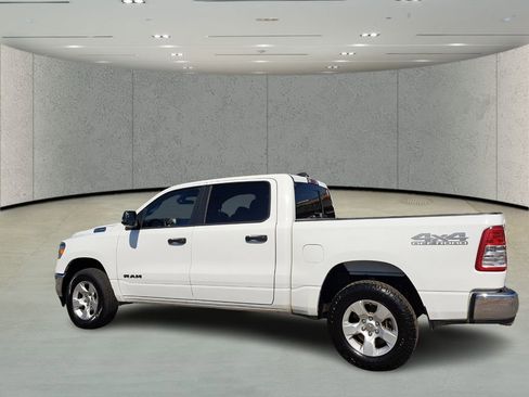 Used 2024 RAM 1500 Big Horn AWD/4WD image 7