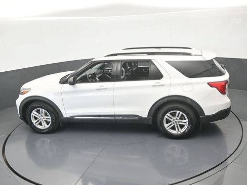 Used 2021 Ford Explorer XLT w/ Equipment Group 202A RWD image 53
