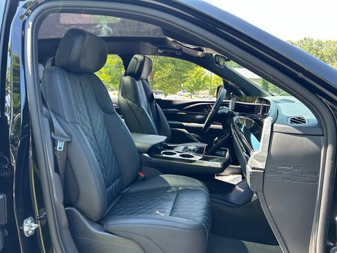 Used 2025 Cadillac Escalade IQ Luxury 1 AWD/4WD image 57