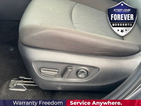 Used 2025 Toyota RAV4 XLE FWD image 14