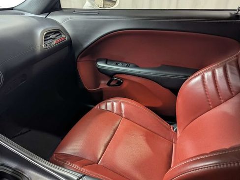 Used 2023 Dodge Challenger SRT Hellcat RWD image 8