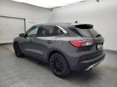 Used 2020 Ford Escape SE image 5