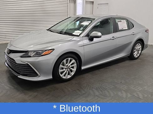 Used 2023 Toyota Camry LE FWD image 5