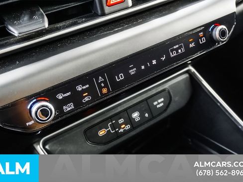 Used 2025 Kia Carnival SX Prestige FWD image 41