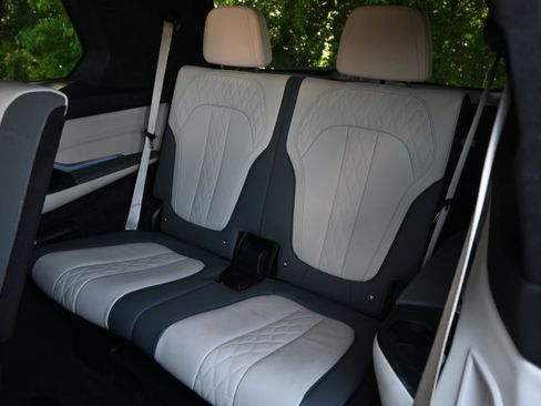 Used 2024 BMW X7 M60i w/ Executive Package AWD/4WD image 64