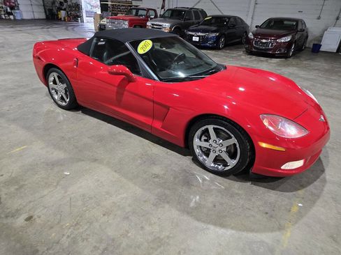 Used 2007 Chevrolet Corvette Convertible w/ Preferred Equipment Group image 17