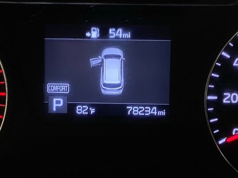 Used 2019 Kia Sorento AWD V6 image 21