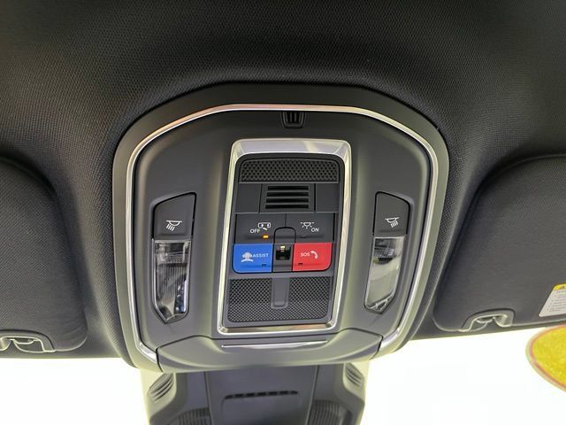 Used 2026 Jeep Cherokee Laredo AWD/4WD image 35