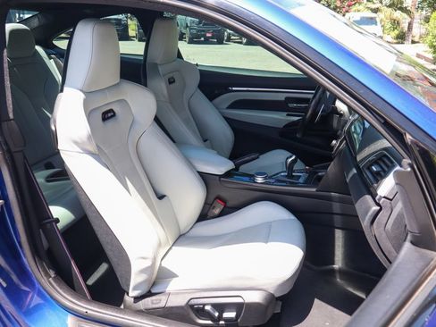 Used 2020 BMW M4 Coupe w/ Competition Package RWD image 41