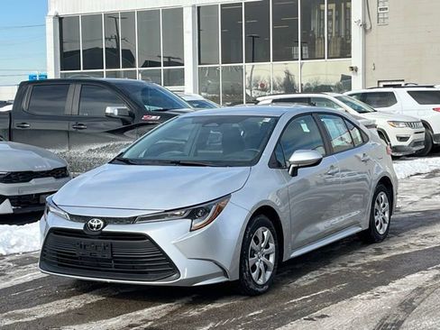 Used 2026 Toyota Corolla LE image 5