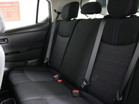 Certified 2023 Nissan Leaf SV Plus image 21