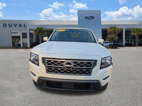 Used 2022 Nissan Frontier SV image 8